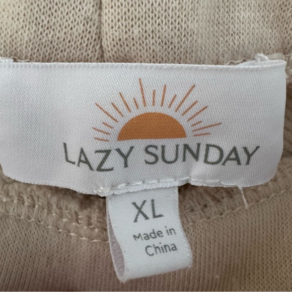 Lazy Sunday size XL Wide Leg Cargo Sweatpants - Cream - Picture 4 of 6